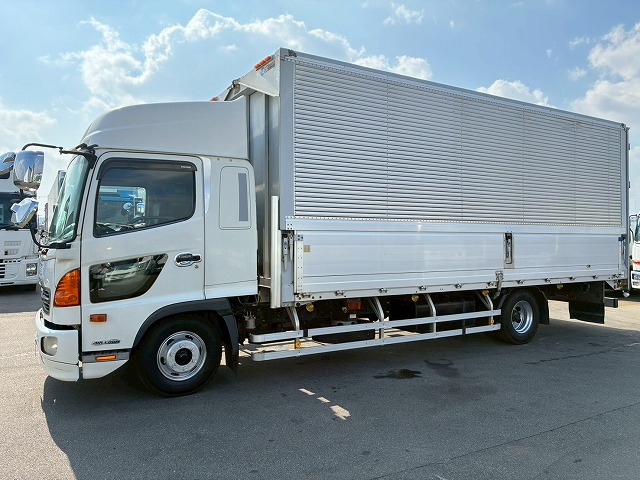 ハイルーフフルキャブベッド付き背高トランテックス240馬力|中古トラックの販売・買取・査定のアイナビ