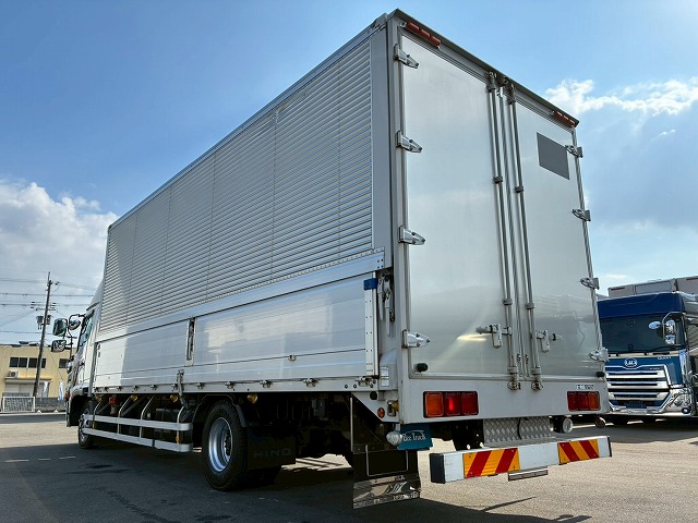 ハイルーフフルキャブベッド付き背高トランテックス240馬力|中古トラックの販売・買取・査定のアイナビ