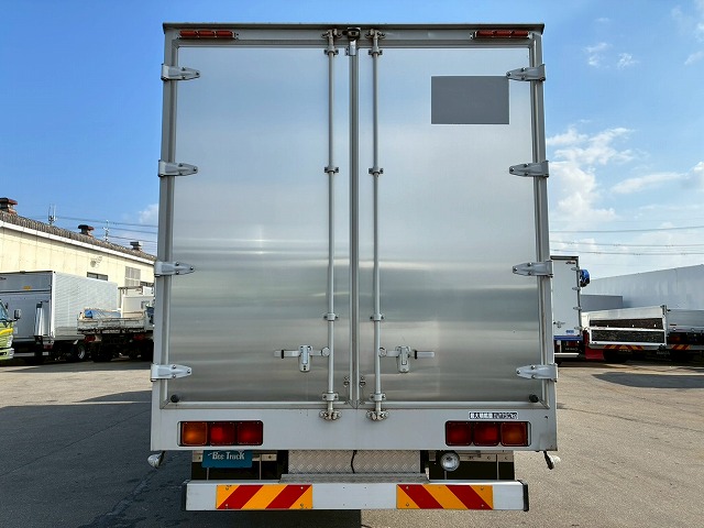 ハイルーフフルキャブベッド付き背高トランテックス240馬力|中古トラックの販売・買取・査定のアイナビ