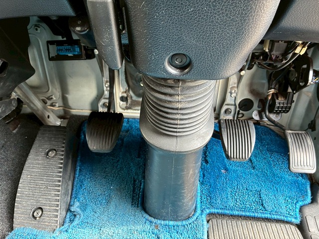 ハイルーフフルキャブベッド付き背高トランテックス240馬力|中古トラックの販売・買取・査定のアイナビ