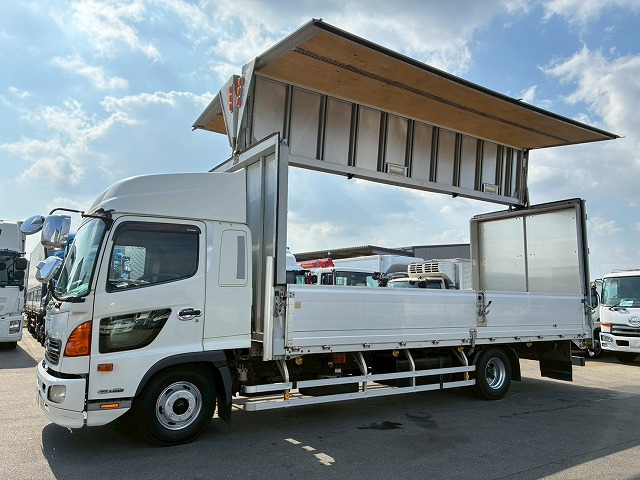 ハイルーフフルキャブベッド付き背高トランテックス240馬力|中古トラックの販売・買取・査定のアイナビ