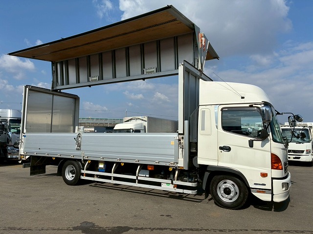 ハイルーフフルキャブベッド付き背高トランテックス240馬力|中古トラックの販売・買取・査定のアイナビ