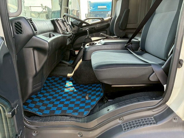 ハイルーフフルキャブベッド付き背高トランテックス240馬力|中古トラックの販売・買取・査定のアイナビ