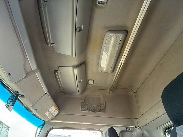 ハイルーフフルキャブベッド付き背高トランテックス240馬力|中古トラックの販売・買取・査定のアイナビ