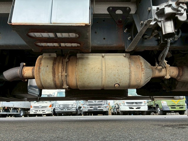 ハイルーフフルキャブベッド付き背高トランテックス240馬力|中古トラックの販売・買取・査定のアイナビ