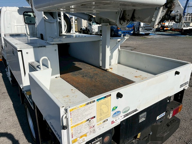 AICHI製・スカイマスター★SB10A★9.7m★通信仕様★FRPバケット|中古トラックの販売・買取・査定のアイナビ