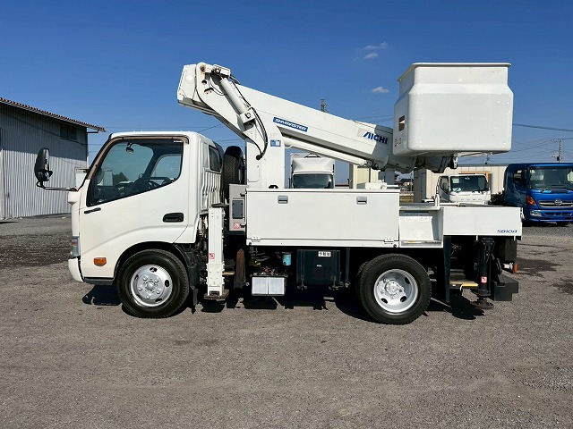 AICHI製・スカイマスター★SB10A★9.7m★通信仕様★FRPバケット|中古トラックの販売・買取・査定のアイナビ