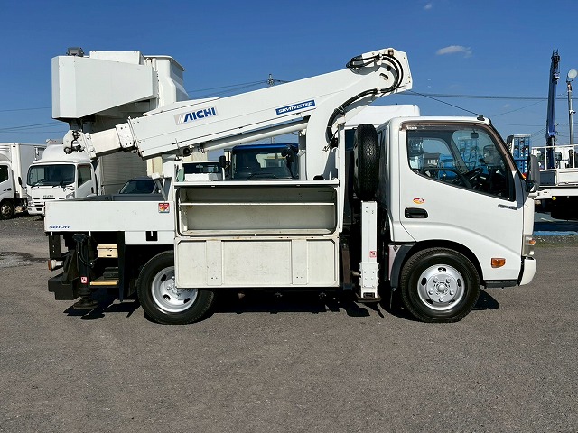 AICHI製・スカイマスター★SB10A★9.7m★通信仕様★FRPバケット|中古トラックの販売・買取・査定のアイナビ