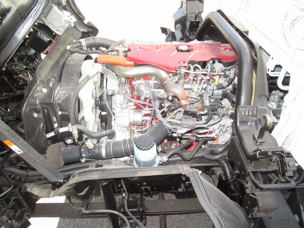 低走行 新明和(上物未使用令和7年製) プレス式 8.4立米|中古トラックの販売・買取・査定のアイナビ