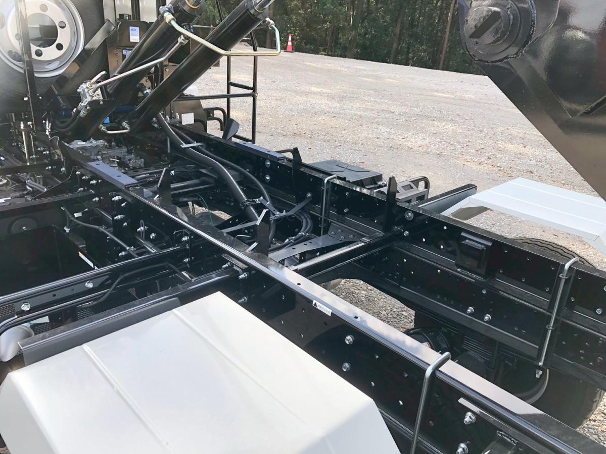 フックロール極東ラジコン付き未使用車車検付|中古トラックの販売・買取・査定のアイナビ