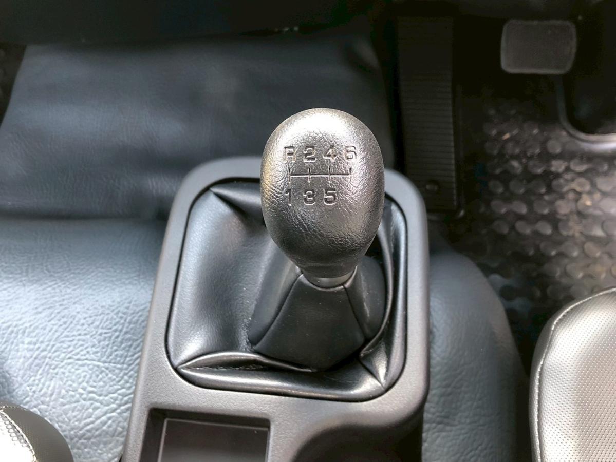 フックロール極東ラジコン付き未使用車車検付|中古トラックの販売・買取・査定のアイナビ