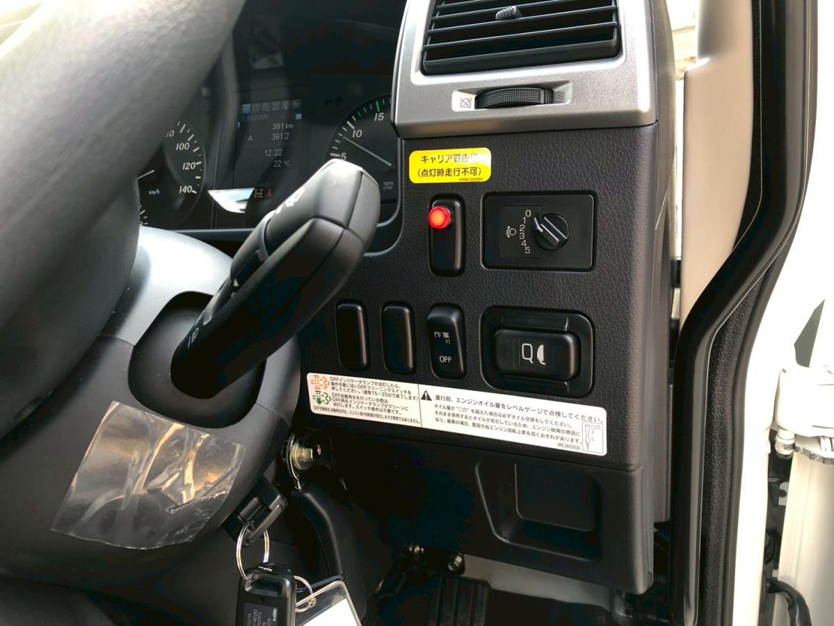 フックロール極東ラジコン付き未使用車車検付|中古トラックの販売・買取・査定のアイナビ