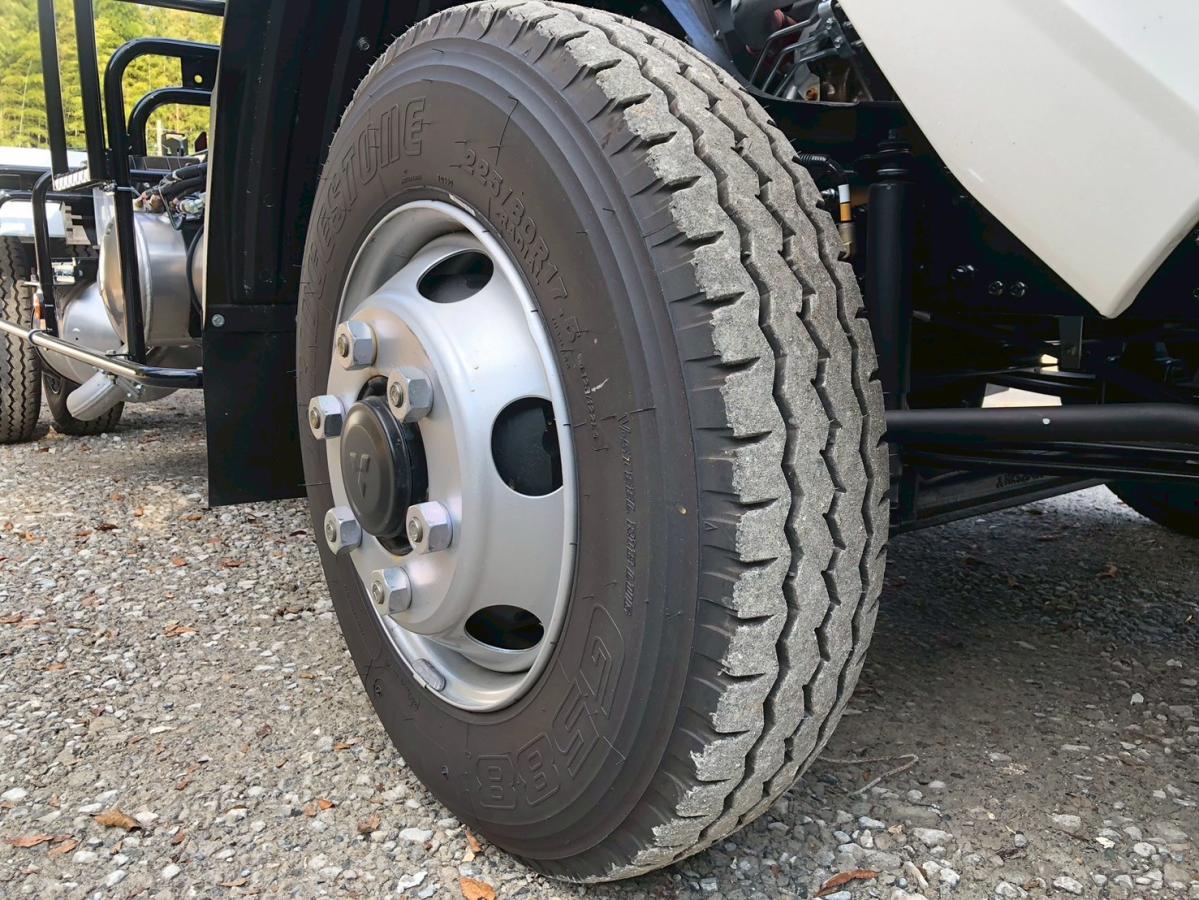 フックロール極東ラジコン付き未使用車車検付|中古トラックの販売・買取・査定のアイナビ