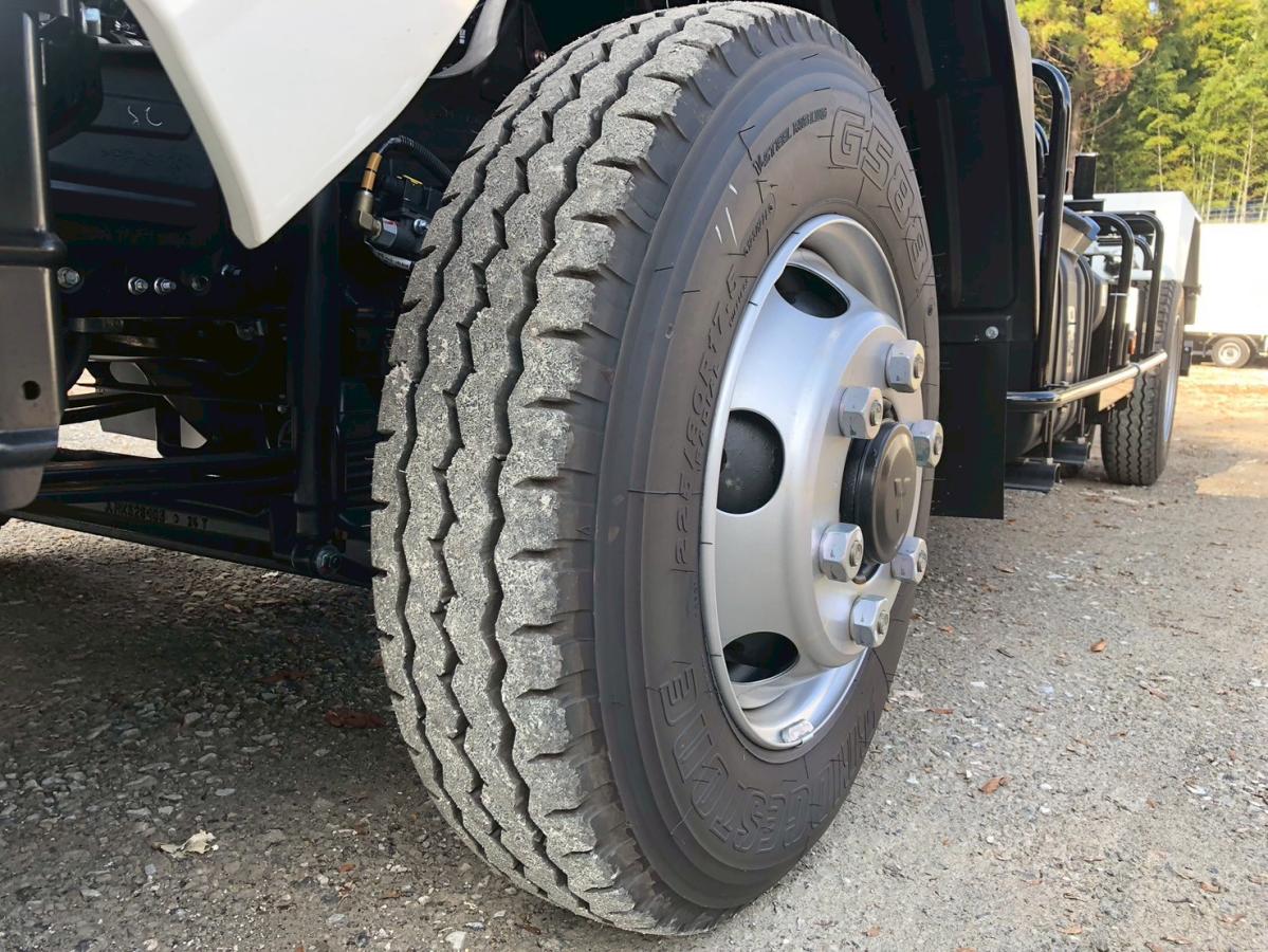 フックロール極東ラジコン付き未使用車車検付|中古トラックの販売・買取・査定のアイナビ