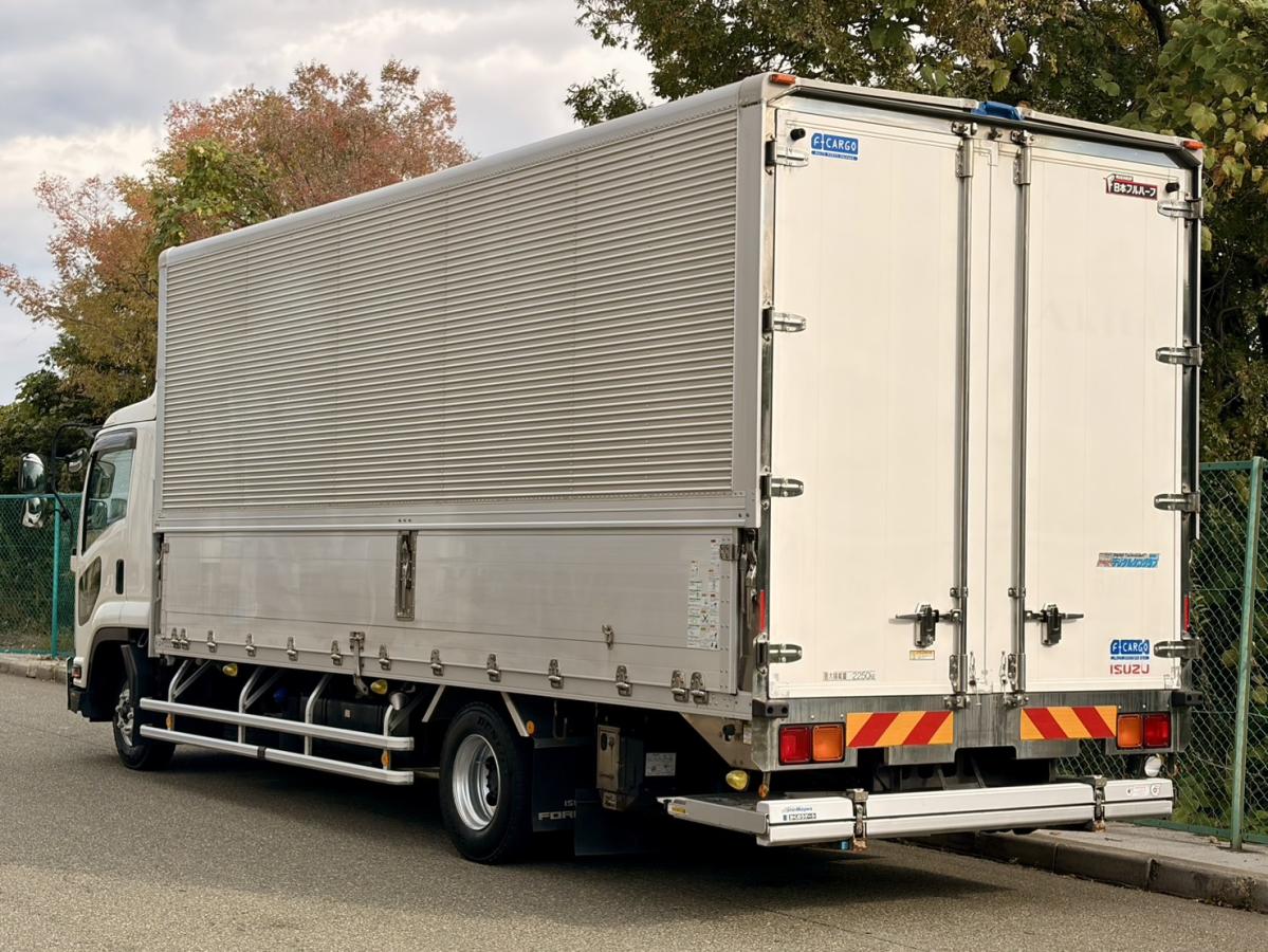 令和3年式2RG-FRR90T2格納ゲート付エアサスアルミウイング|中古トラックの販売・買取・査定のアイナビ