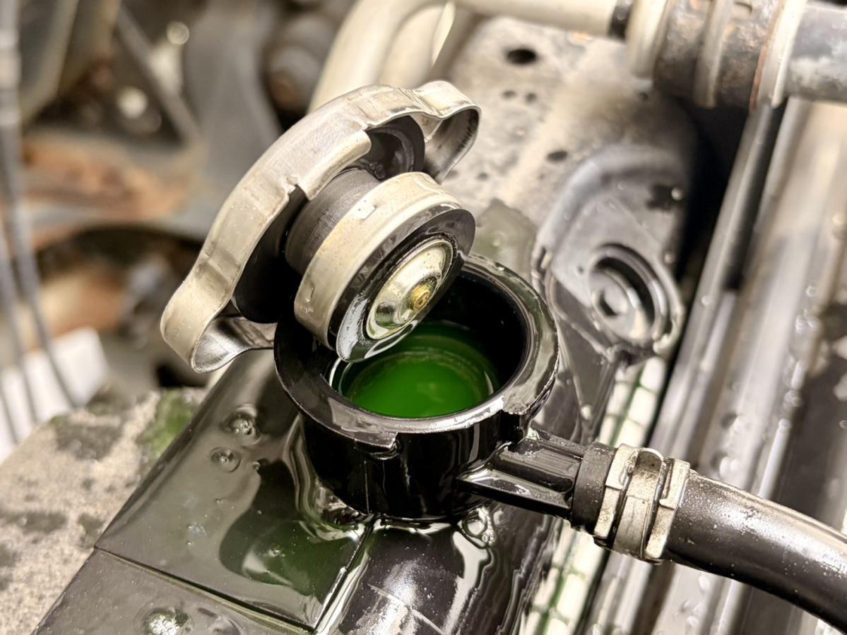 令和3年式2RG-FRR90T2格納ゲート付エアサスアルミウイング|中古トラックの販売・買取・査定のアイナビ