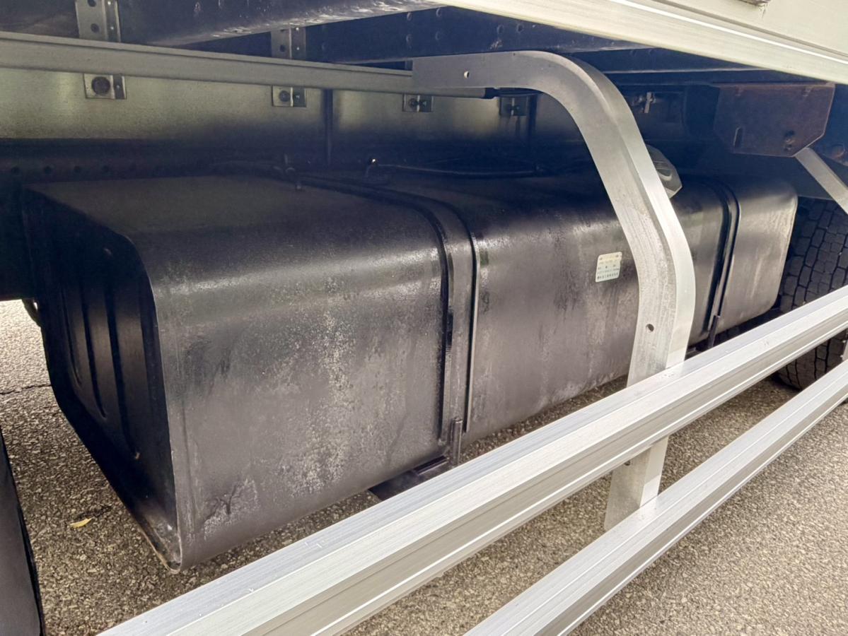 令和3年式2RG-FRR90T2格納ゲート付エアサスアルミウイング|中古トラックの販売・買取・査定のアイナビ