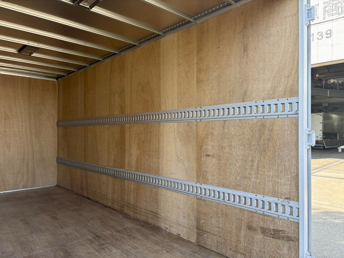 H25年式TKG-XZU655M総重量4.965㎏標準ロング検査付バン|中古トラックの販売・買取・査定のアイナビ