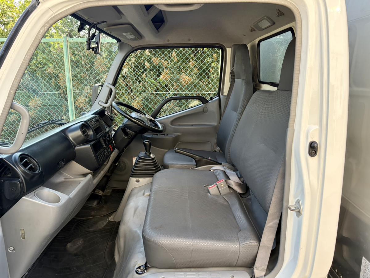 H25年式TKG-XZU655M総重量4.965㎏標準ロング検査付バン|中古トラックの販売・買取・査定のアイナビ