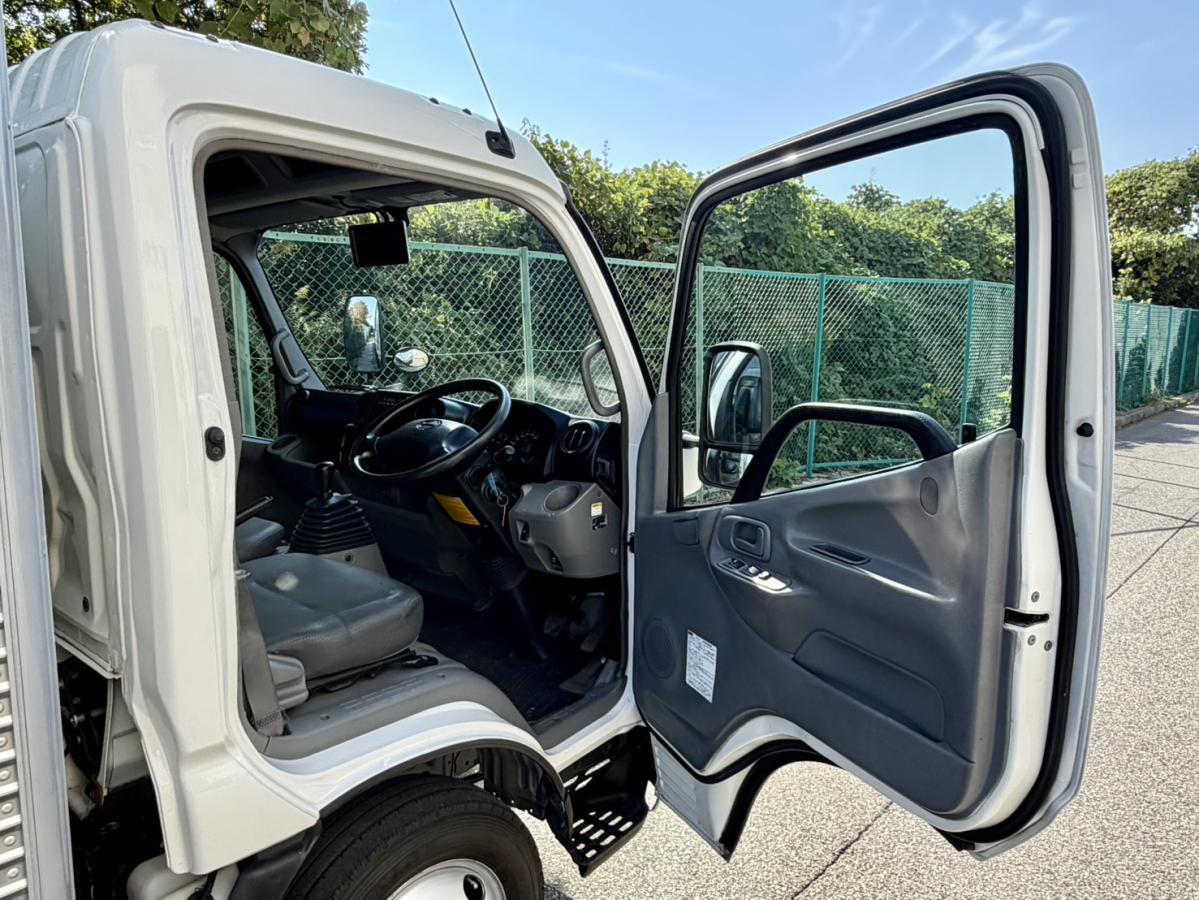 H25年式TKG-XZU655M総重量4.965㎏標準ロング検査付バン|中古トラックの販売・買取・査定のアイナビ