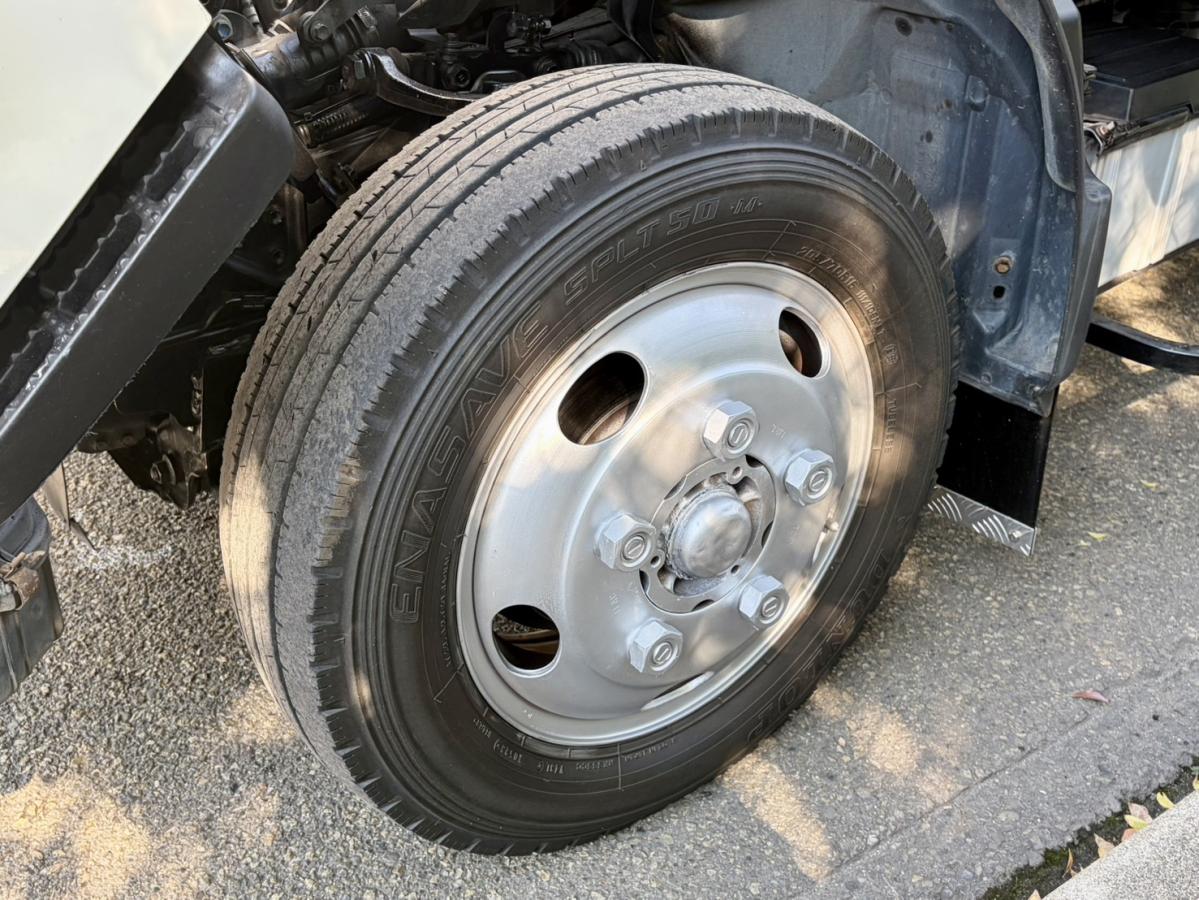 H25年式TKG-XZU655M総重量4.965㎏標準ロング検査付バン|中古トラックの販売・買取・査定のアイナビ