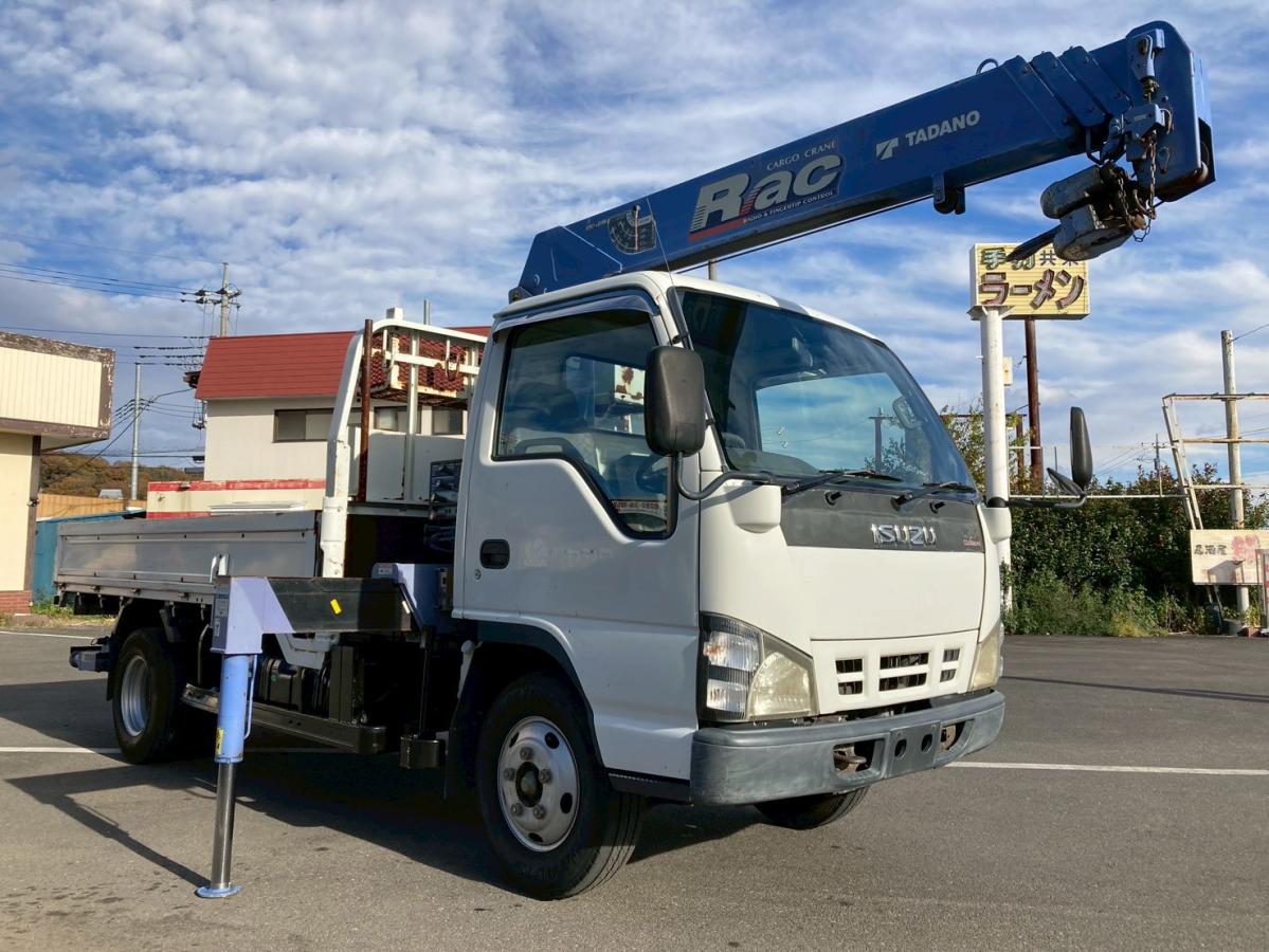 4段クレーン3トン積載リヤアウトリガー2.63t吊ラジコン付|中古トラックの販売・買取・査定のアイナビ