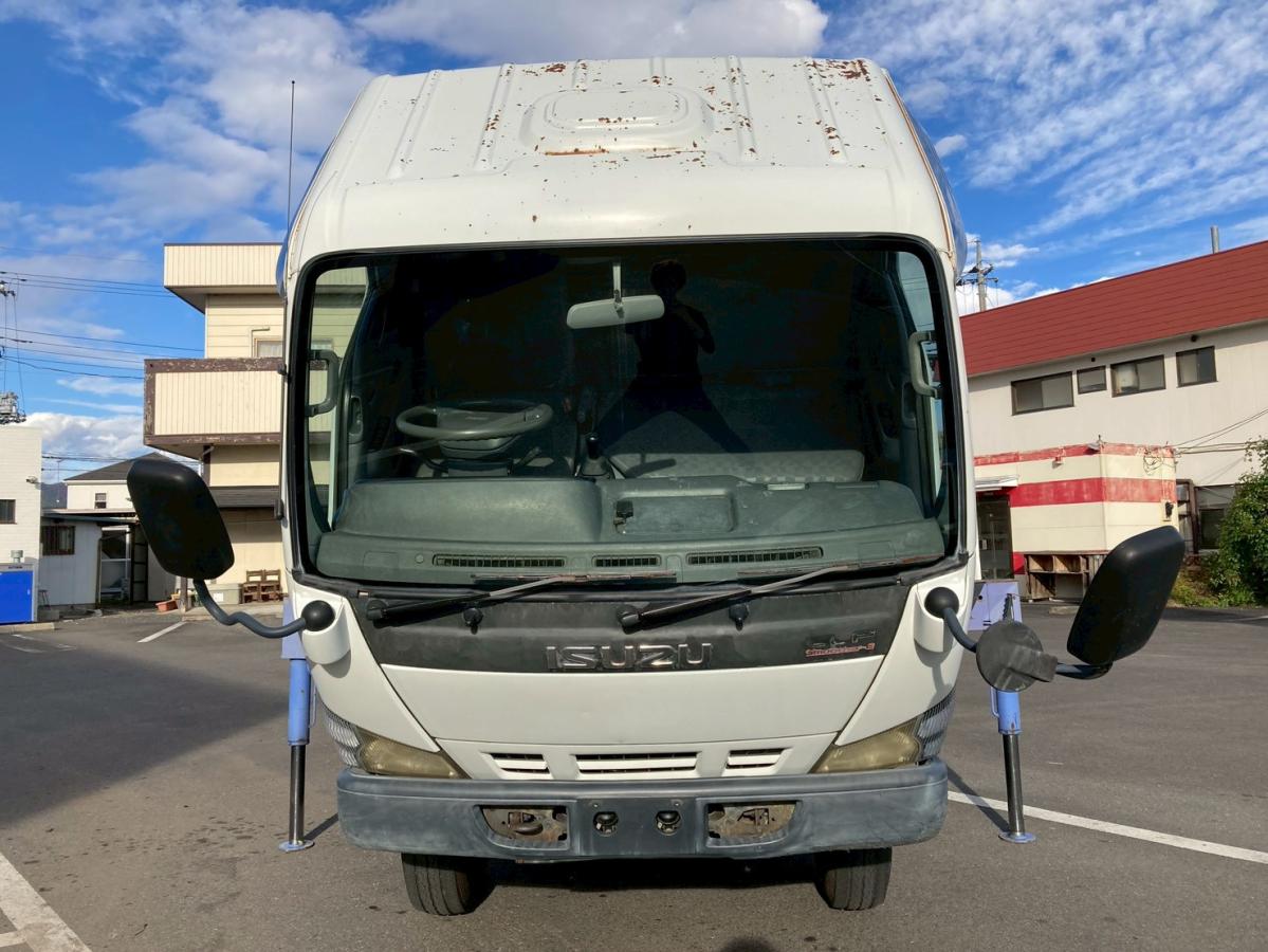 4段クレーン3トン積載リヤアウトリガー2.63t吊ラジコン付|中古トラックの販売・買取・査定のアイナビ