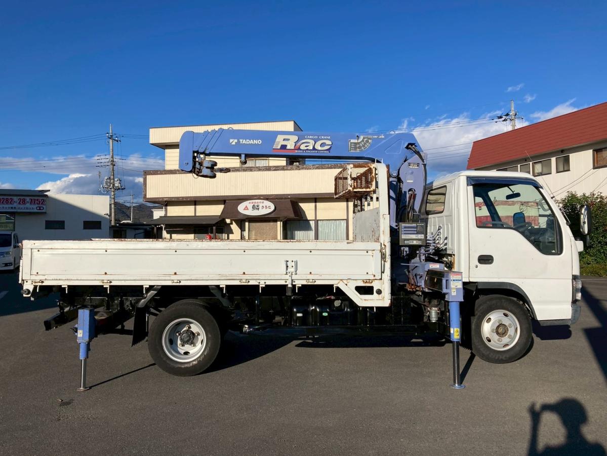 4段クレーン3トン積載リヤアウトリガー2.63t吊ラジコン付|中古トラックの販売・買取・査定のアイナビ