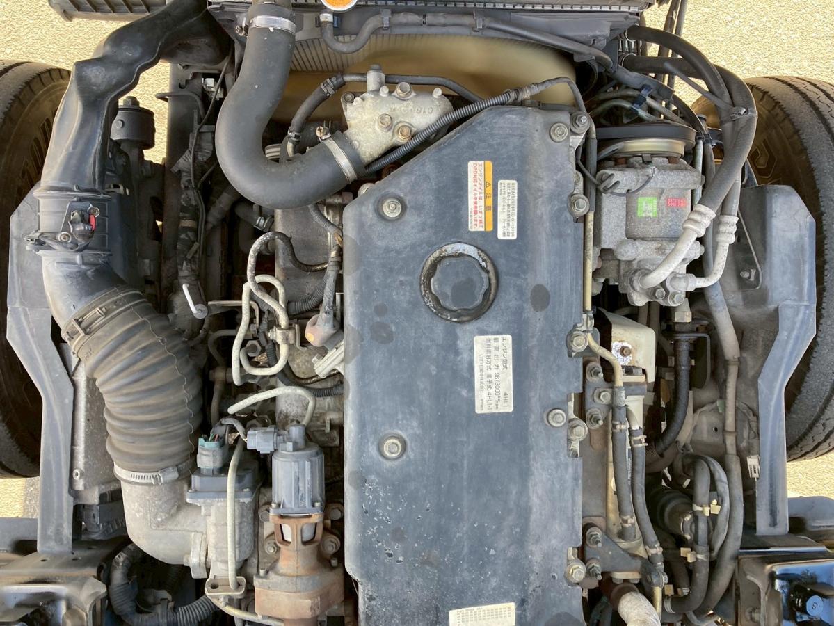 4段クレーン3トン積載リヤアウトリガー2.63t吊ラジコン付|中古トラックの販売・買取・査定のアイナビ