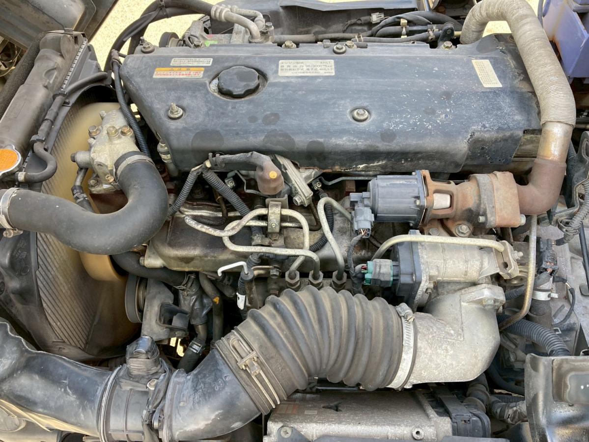 4段クレーン3トン積載リヤアウトリガー2.63t吊ラジコン付|中古トラックの販売・買取・査定のアイナビ