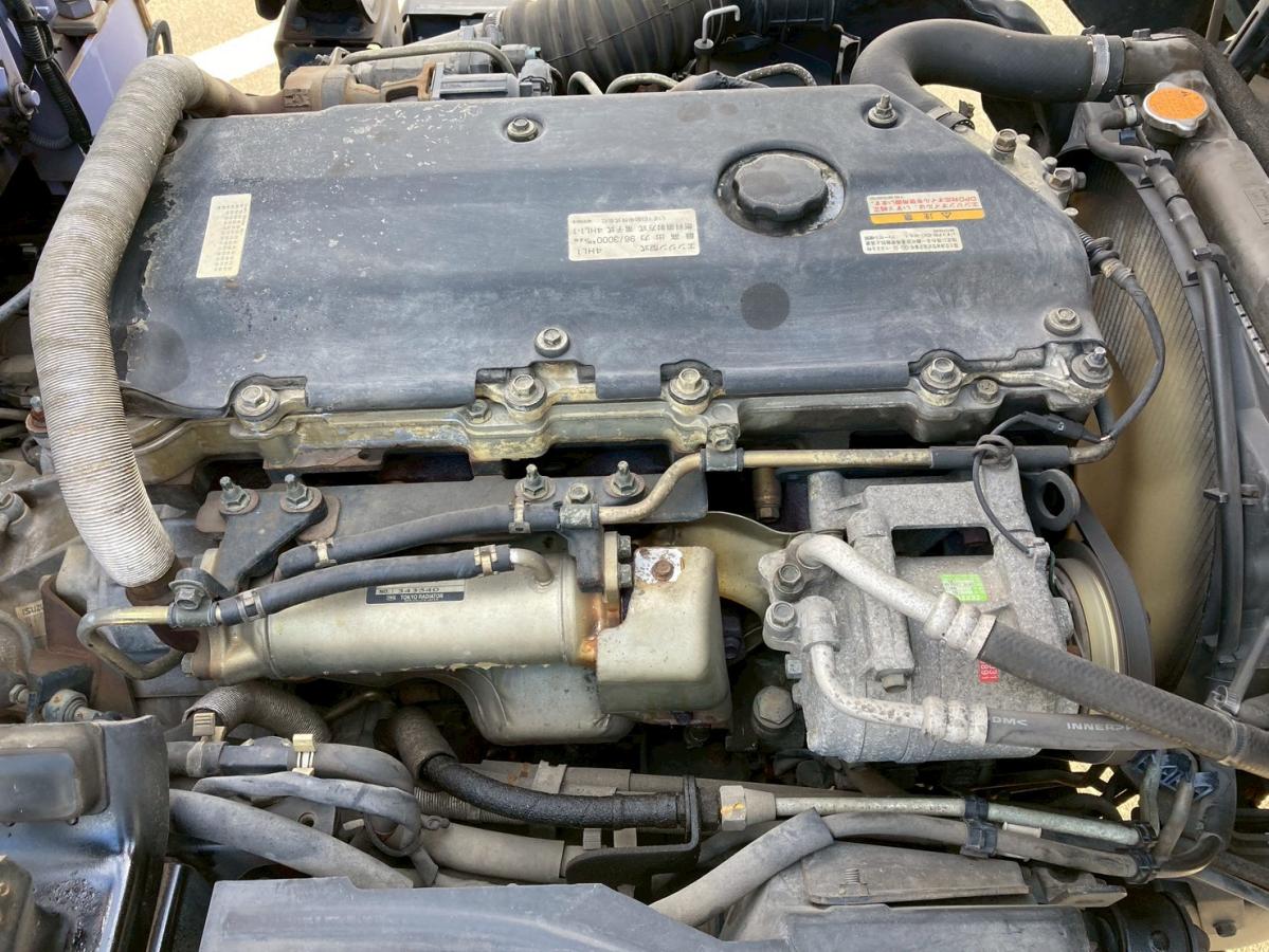 4段クレーン3トン積載リヤアウトリガー2.63t吊ラジコン付|中古トラックの販売・買取・査定のアイナビ