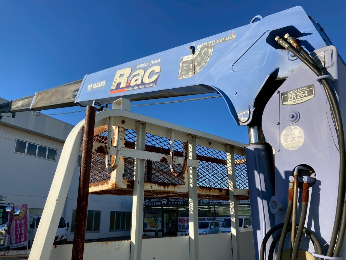 4段クレーン3トン積載リヤアウトリガー2.63t吊ラジコン付|中古トラックの販売・買取・査定のアイナビ