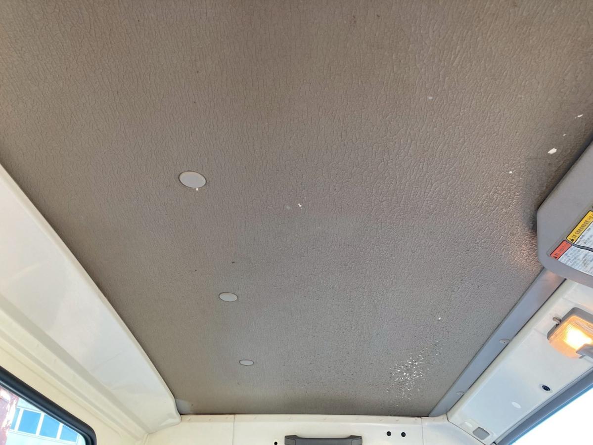 4段クレーン3トン積載リヤアウトリガー2.63t吊ラジコン付|中古トラックの販売・買取・査定のアイナビ