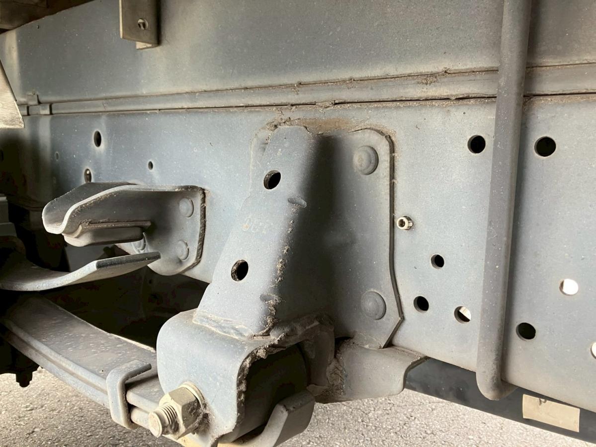 ☆H26 格納パワーゲート AT車 アルミバン|中古トラックの販売・買取・査定のアイナビ