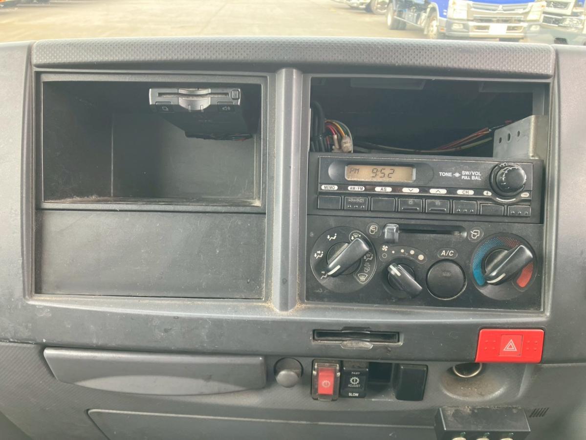 ☆H26 格納パワーゲート AT車 アルミバン|中古トラックの販売・買取・査定のアイナビ