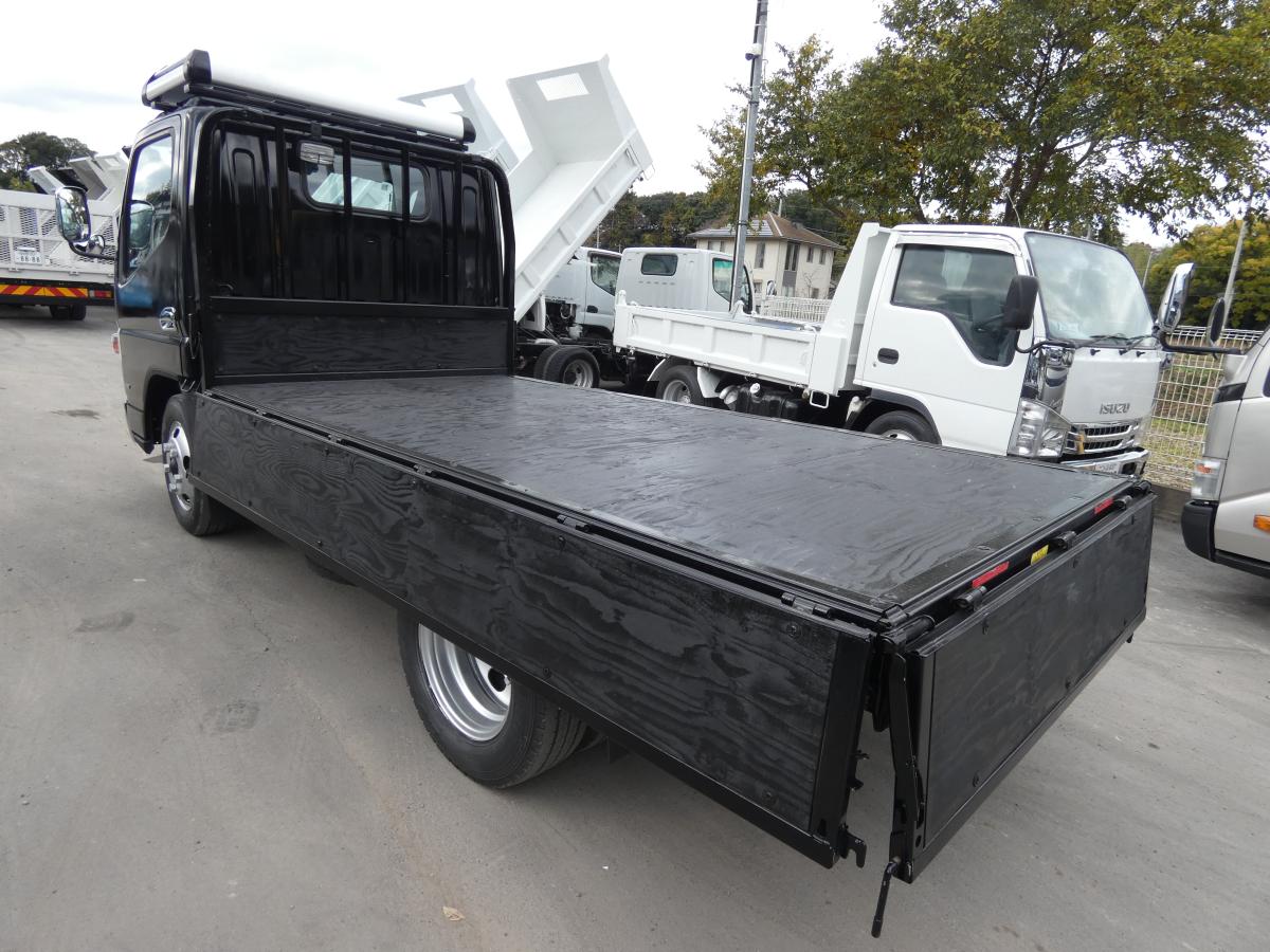 H26 2トン 平ボディー 電動ミラー  251045|中古トラックの販売・買取・査定のアイナビ