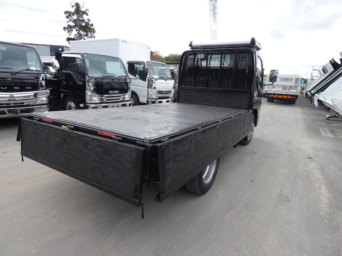 H26 2トン 平ボディー 電動ミラー  251045|中古トラックの販売・買取・査定のアイナビ