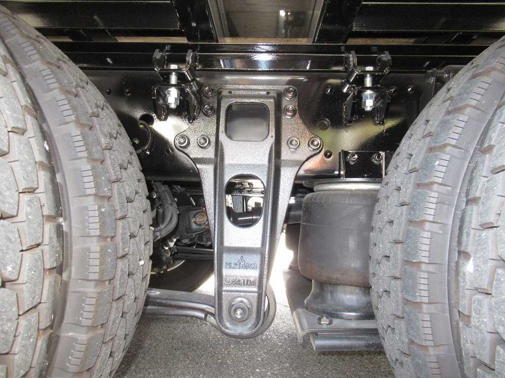 4軸低床アルミ平14.4t積載 後輪エアサスフジタAT394PS|中古トラックの販売・買取・査定のアイナビ