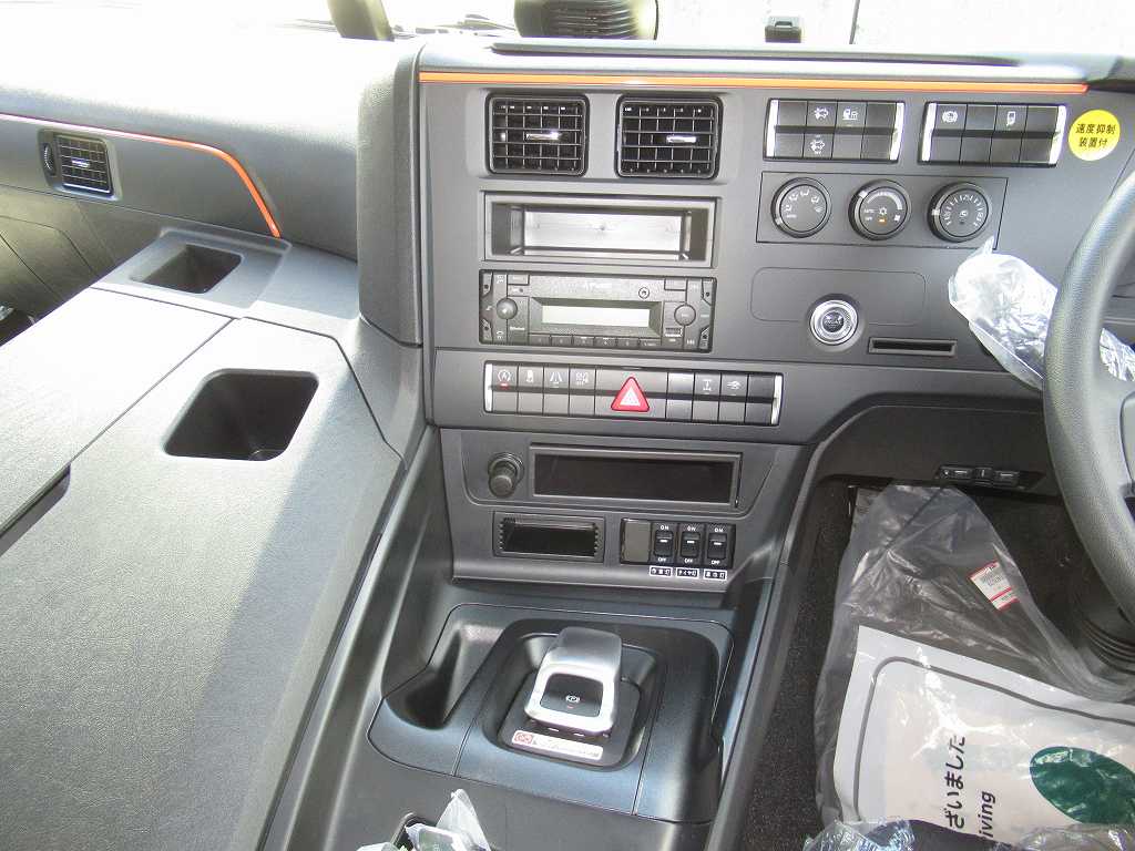 4軸低床アルミ平14.4t積載 後輪エアサスフジタAT394PS|中古トラックの販売・買取・査定のアイナビ