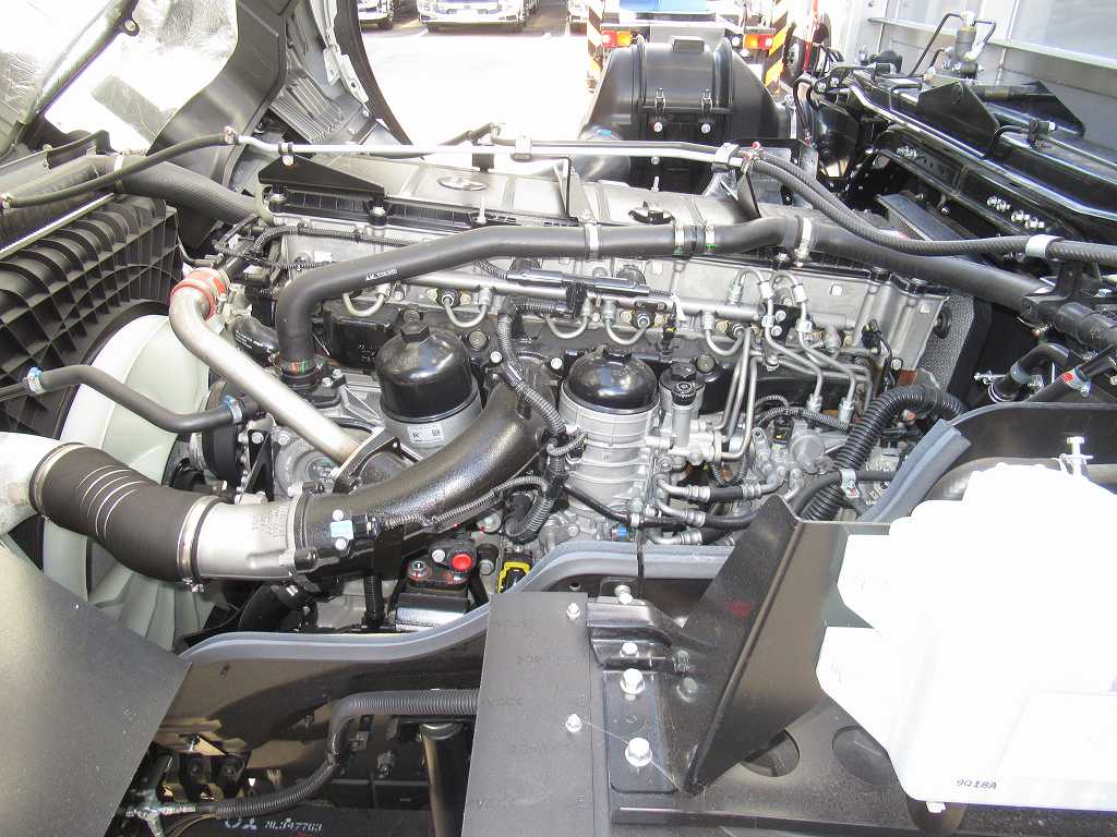 4軸低床アルミ平14.4t積載 後輪エアサスフジタAT394PS|中古トラックの販売・買取・査定のアイナビ