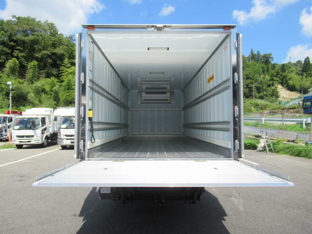 R7L6120ワイド菱重低温フルハーフキーストン格納ゲート|中古トラックの販売・買取・査定のアイナビ