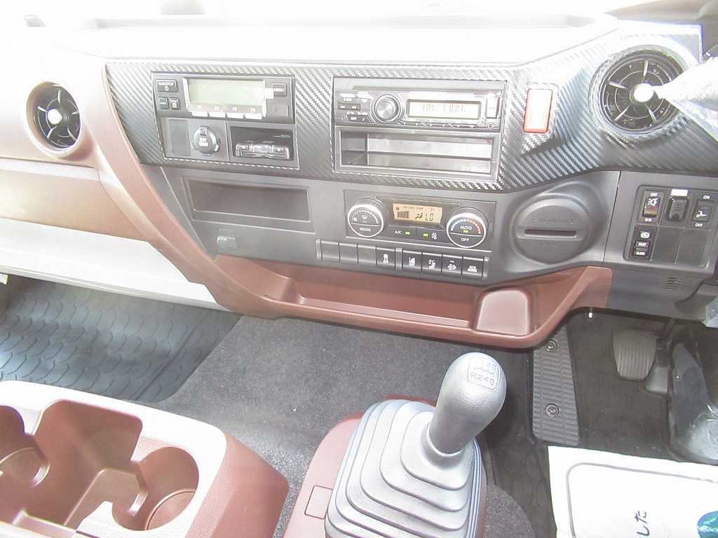 R7L6120ワイド菱重低温フルハーフキーストン格納ゲート|中古トラックの販売・買取・査定のアイナビ