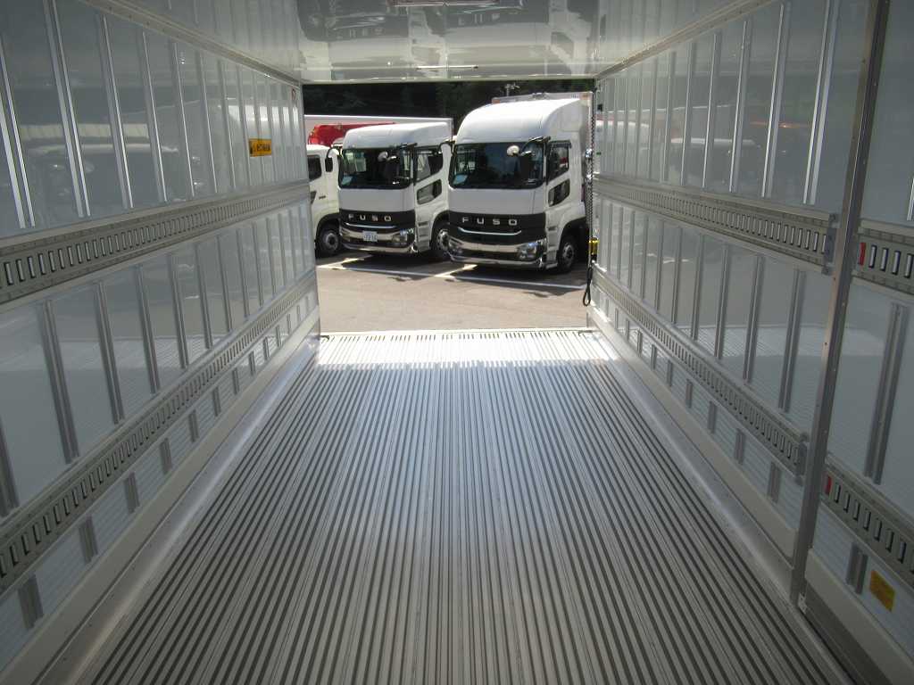 R7L6120ワイド菱重低温フルハーフキーストン格納ゲート|中古トラックの販売・買取・査定のアイナビ