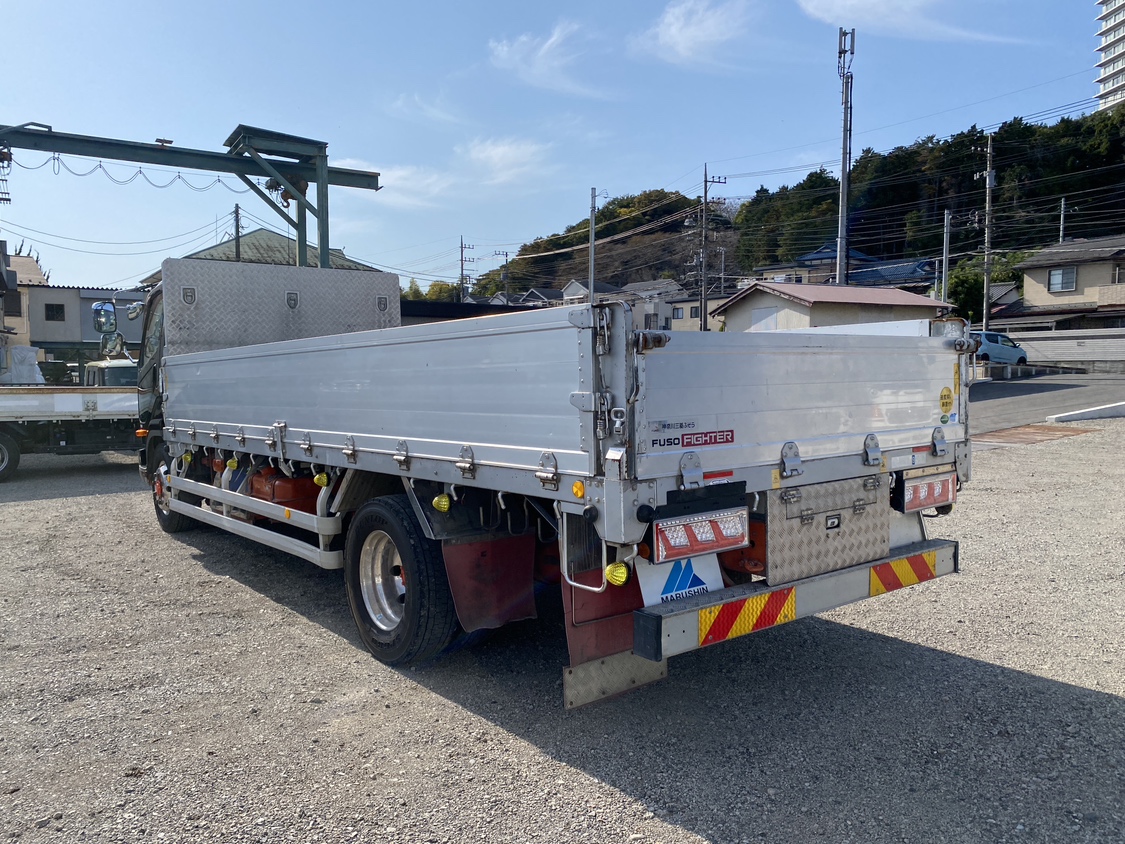 H27年式 積載9000kg中型増トンアルミ平ボデー、車検付|中古トラックの販売・買取・査定のアイナビ