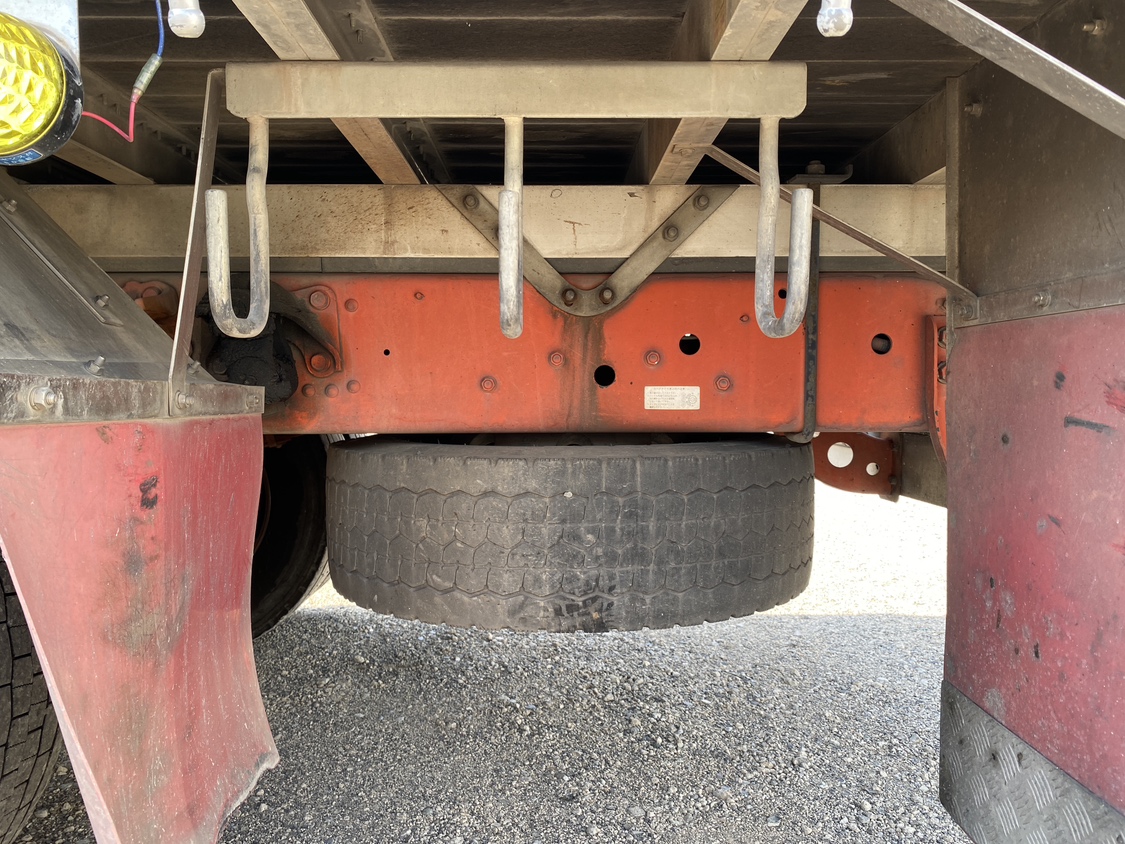 H27年式 積載9000kg中型増トンアルミ平ボデー、車検付|中古トラックの販売・買取・査定のアイナビ