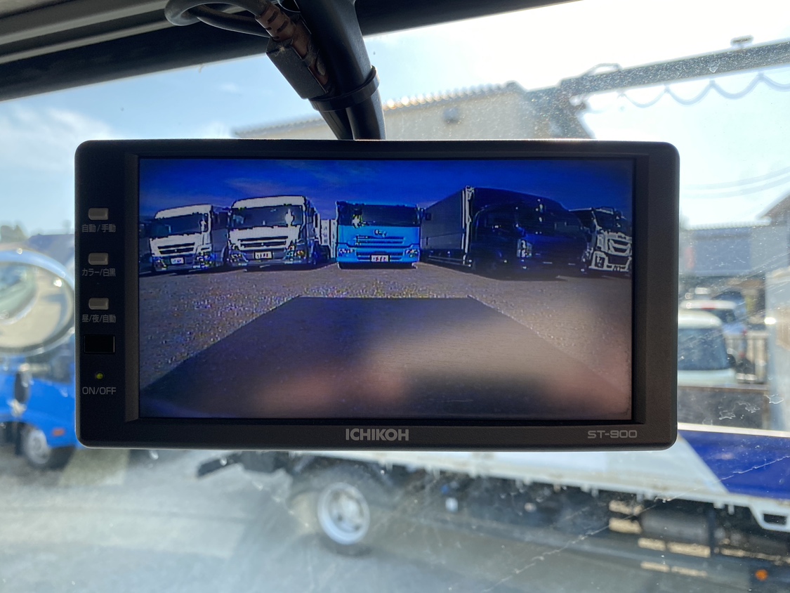 H27年式 積載9000kg中型増トンアルミ平ボデー、車検付|中古トラックの販売・買取・査定のアイナビ