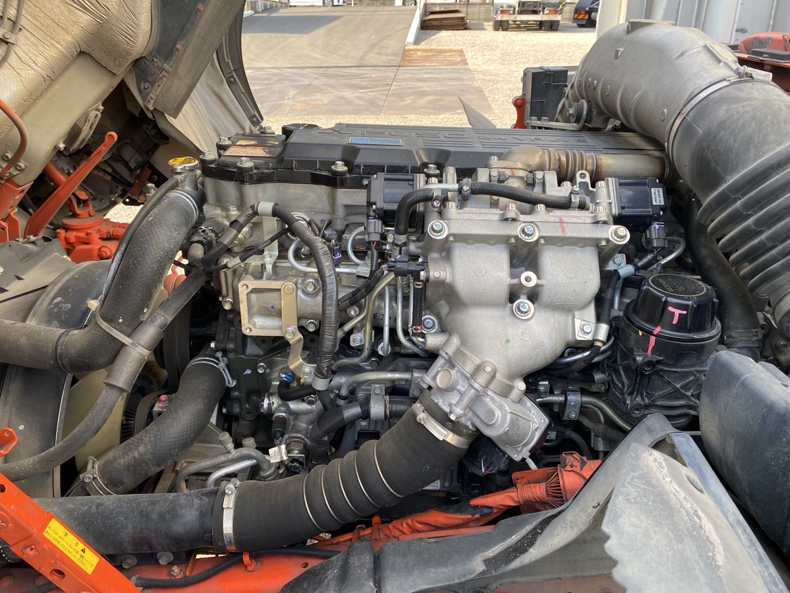 H27年式 積載9000kg中型増トンアルミ平ボデー、車検付|中古トラックの販売・買取・査定のアイナビ