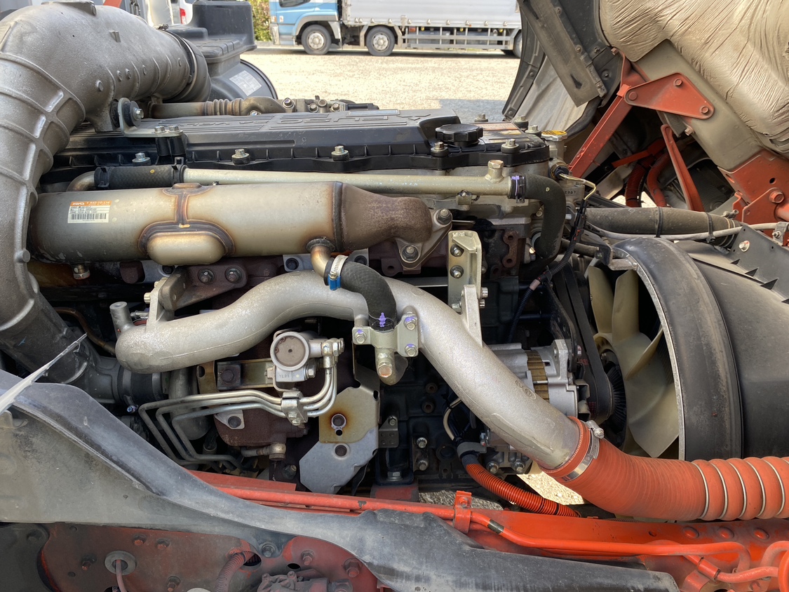 H27年式 積載9000kg中型増トンアルミ平ボデー、車検付|中古トラックの販売・買取・査定のアイナビ