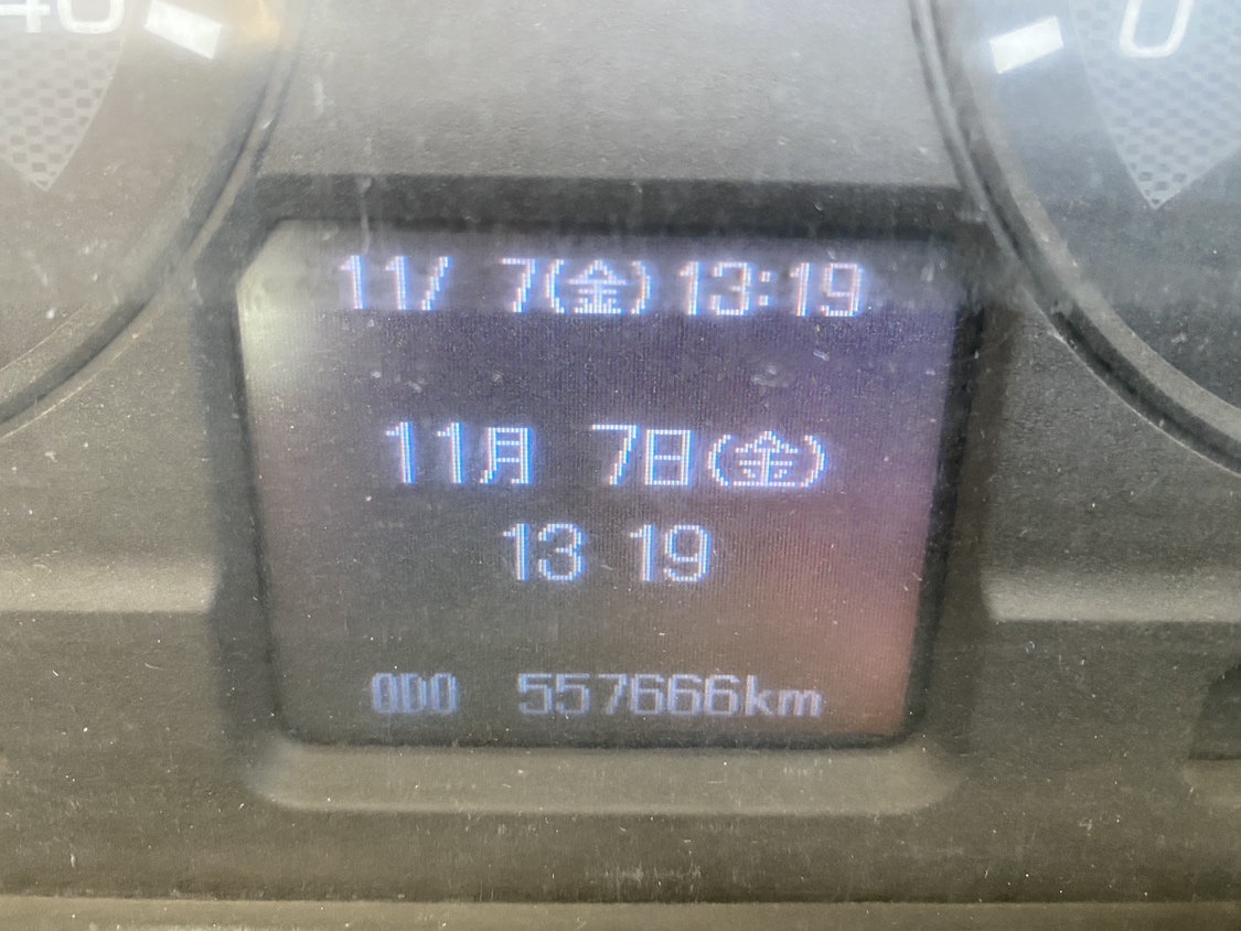 H27年式 積載9000kg中型増トンアルミ平ボデー、車検付|中古トラックの販売・買取・査定のアイナビ