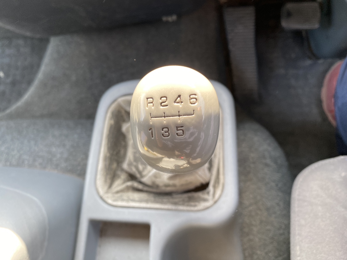 H27年式 積載9000kg中型増トンアルミ平ボデー、車検付|中古トラックの販売・買取・査定のアイナビ